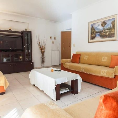 Scenic Balcony Apt In Vibrant Petralona Atenas Exterior foto