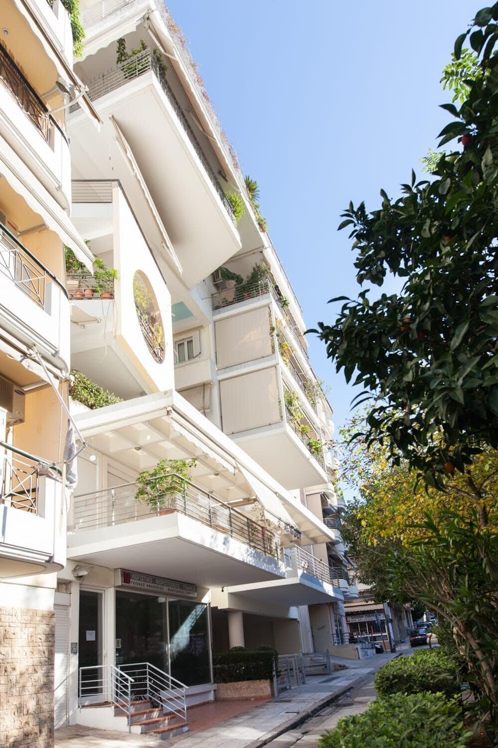 Scenic Balcony Apt In Vibrant Petralona Atenas Exterior foto